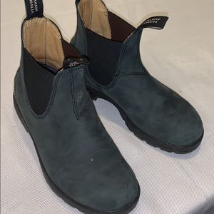 Blundstones